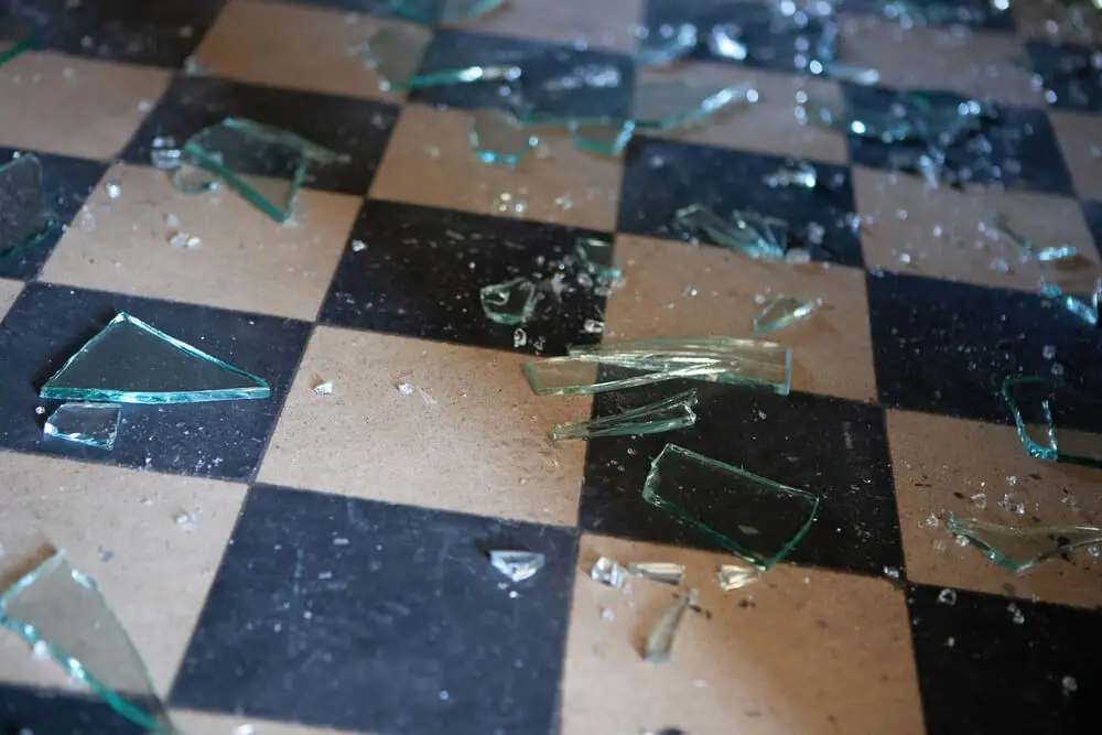 How to Clean Up the Broken Glass without a Vacuum