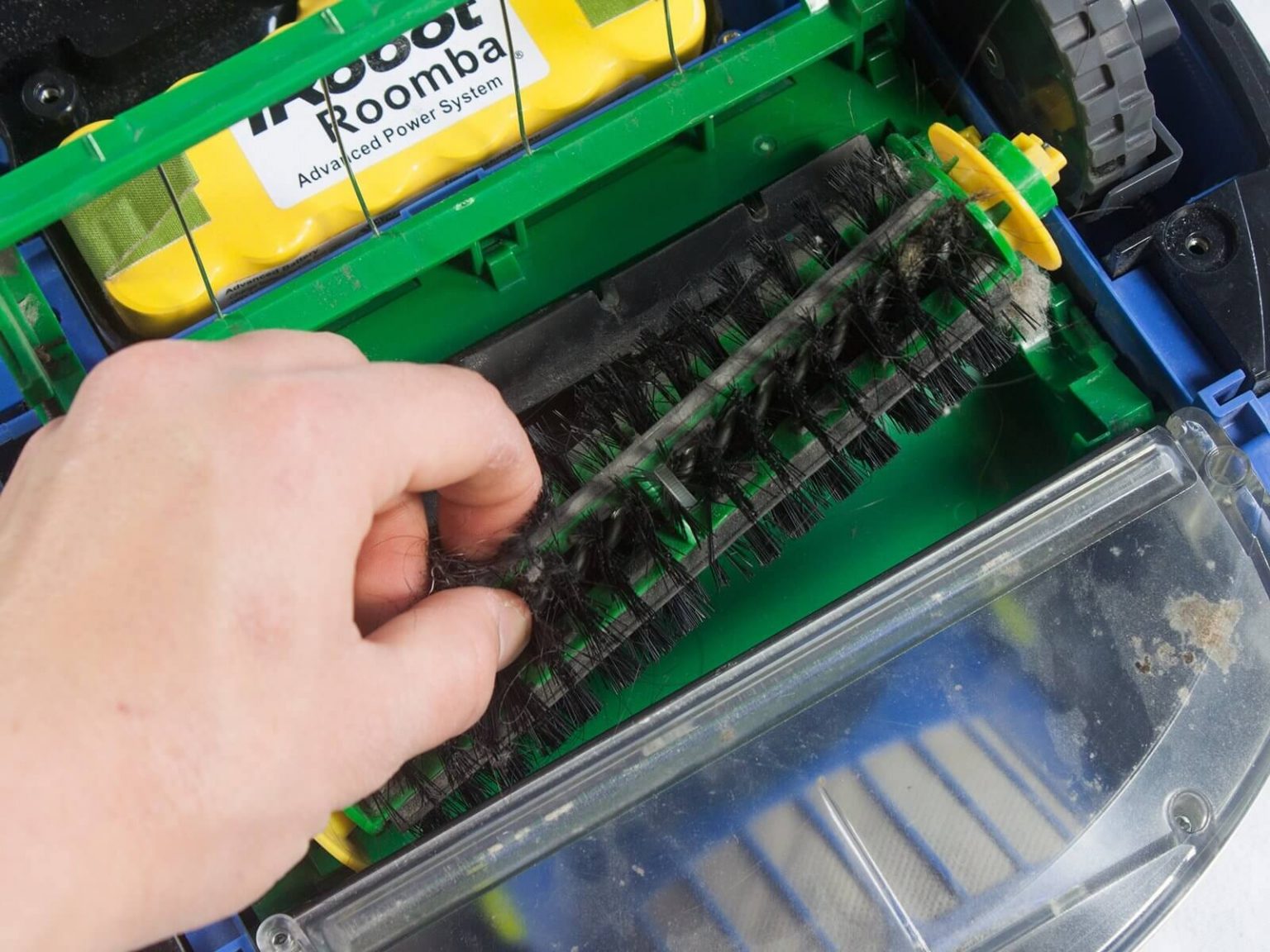 How To Clean Roomba Brushes?